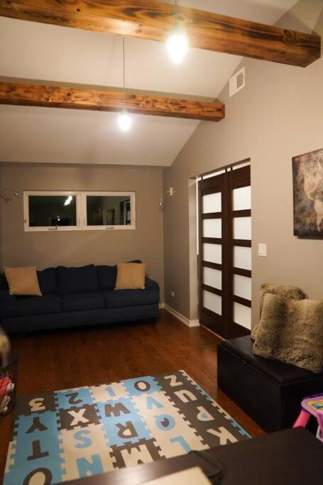 Nice And Cozy. Sleeps 5. Lejlighed Chicago Eksteriør billede